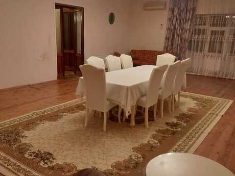 5 otaqlı həyət evi/bağ evi - Mərdəkan q. - 250 m²
