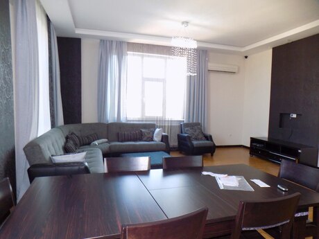 4-комн. новостройка - м. Элмляр Академиясы - 200 м²