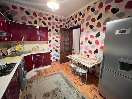 5 otaqlı həyət evi/bağ evi - Xırdalan - 200 m²