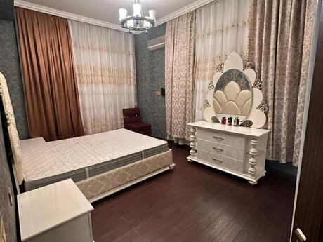 4 otaqlı yeni tikili - Elmlər Akademiyası m. - 175 m²
