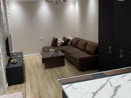 2 otaqlı köhnə tikili - Memar Əcəmi m. - 45 m²