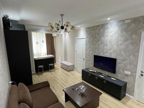 2 otaqlı köhnə tikili - Memar Əcəmi m. - 45 m²