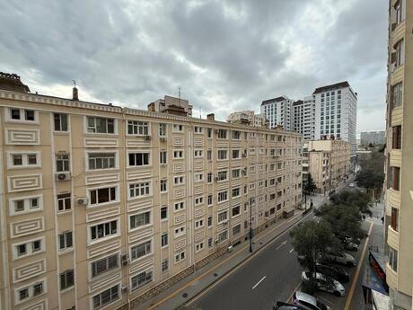 3 otaqlı yeni tikili - Nəsimi r. - 150 m²