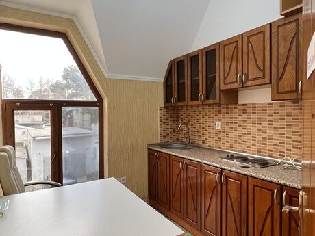 Obyekt - Elmlər Akademiyası m. - 84 m²