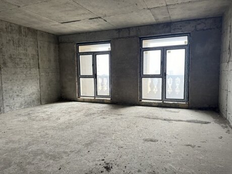 4 otaqlı yeni tikili - 28 May m. - 235 m²