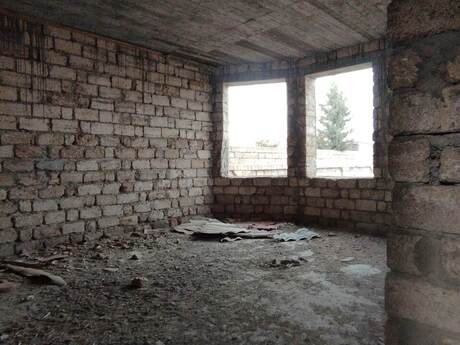 8 otaqlı həyət evi/bağ evi - Yeni Ramana q. - 585 m²