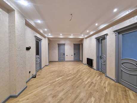 Elan №5796431 - Bakı, 28 May m., 4 otaqlı, 168 m², 5/16 mərtəbə