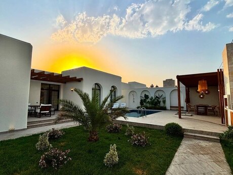 4 otaqlı həyət evi/bağ evi - Mərdəkan q. - 250 m²