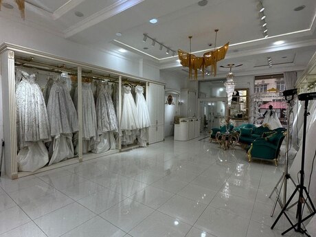 Obyekt - İnşaatçılar m. - 165 m²