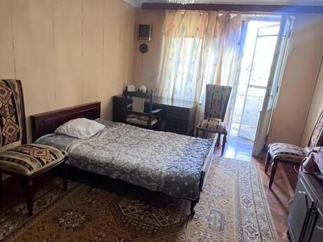 3-комн. вторичка - м. Иншаатчылар - 75 м²