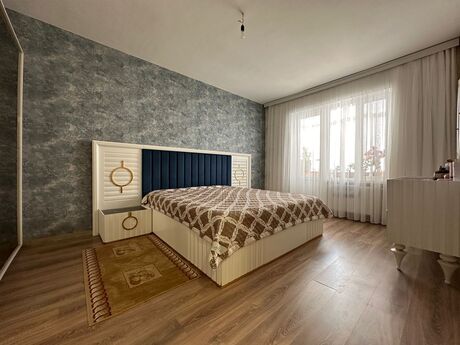 3 otaqlı köhnə tikili - Bayıl q. - 70 m²