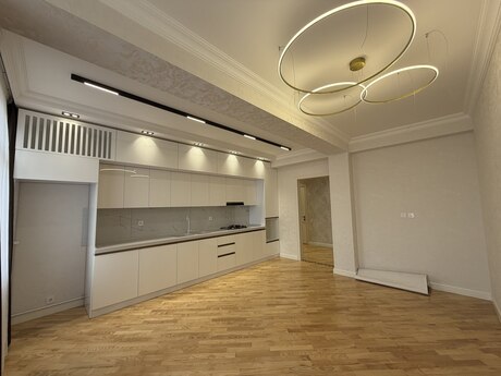 3 otaqlı yeni tikili - Bakıxanov q. - 92 m²