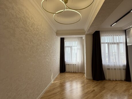 3 otaqlı yeni tikili - Bakıxanov q. - 92 m²