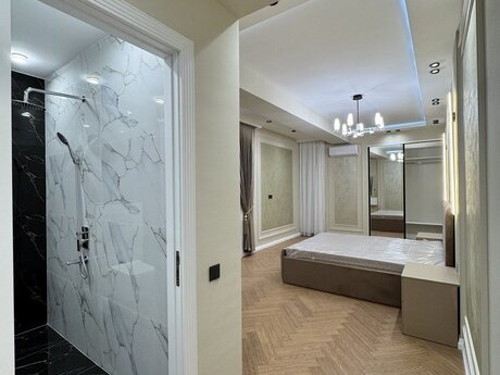 4-комн. новостройка - Насиминский  р. - 137 м²