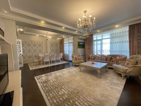 4-комн. новостройка - м. Ичеришехер - 240 м²