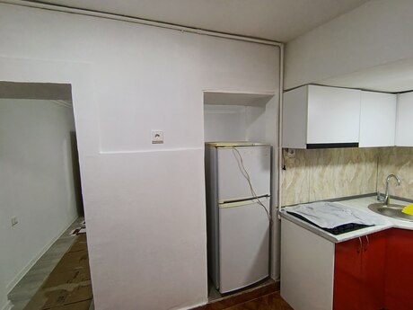 1 otaqlı köhnə tikili - Sahil m. - 30 m²