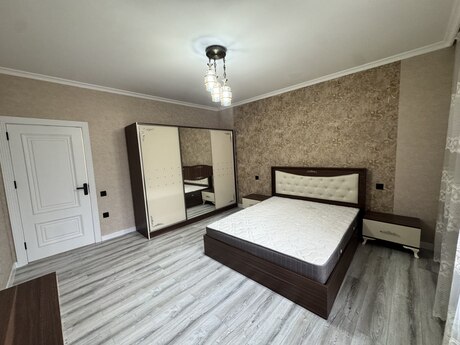 4 otaqlı köhnə tikili - Biləcəri q. - 105 m²