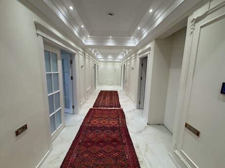 5 otaqlı yeni tikili - Ağ şəhər q. - 193 m²