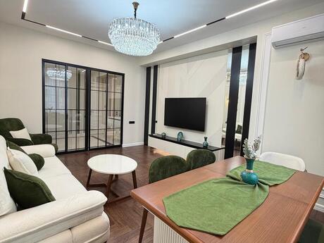 2-комн. новостройка - м. Элмляр Академиясы - 86 м²