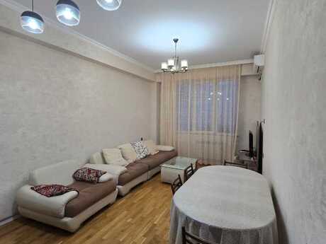 Elan №5799701 - Bakı, Yeni Günəşli q., 3 otaqlı, 70 m², 3/17 mərtəbə