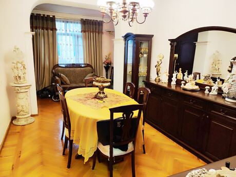 4 otaqlı köhnə tikili - Azadlıq Prospekti m. - 110 m²