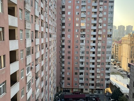 4 otaqlı yeni tikili - Nəsimi r. - 160 m²