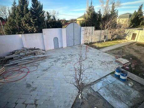 5 otaqlı həyət evi/bağ evi - Novxanı q. - 250 m²