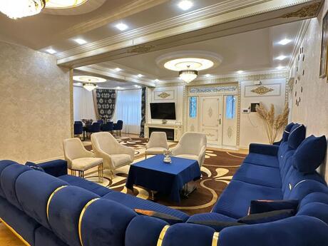 10 otaqlı həyət evi/bağ evi - Neftçilər m. - 680 m²
