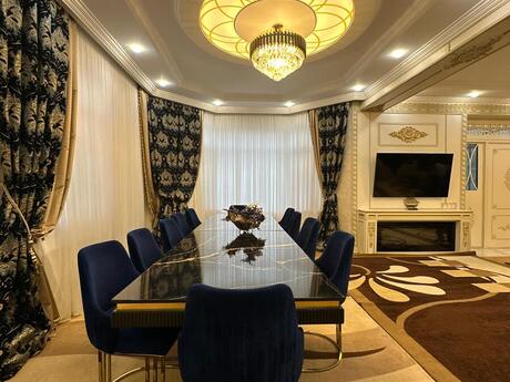 10 otaqlı həyət evi/bağ evi - Neftçilər m. - 680 m²