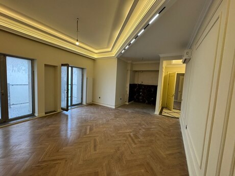 Объявление №5800238 - Баку, Сабаильский р., 2-комн., 93 м², 4/11 этаж