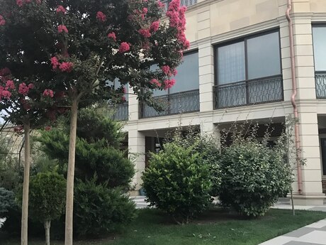 5 otaqlı həyət evi/bağ evi - Nardaran q. - 520 m²