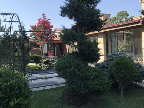 5 otaqlı həyət evi/bağ evi - Nardaran q. - 520 m²