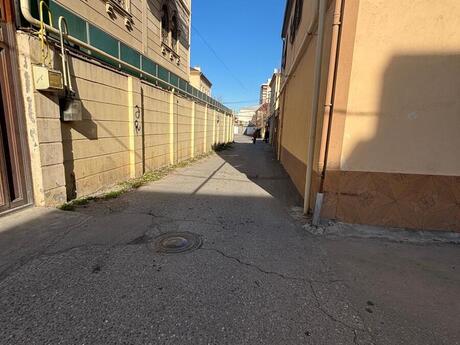 4 otaqlı həyət evi/bağ evi - Azadlıq Prospekti m. - 160 m²