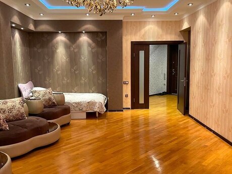 3 otaqlı yeni tikili - Şah İsmayıl Xətai m. - 160 m²