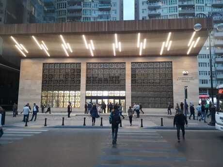 3 otaqlı yeni tikili - Şah İsmayıl Xətai m. - 131 m²