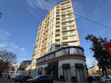 Elan №5800948 - Bakı, Bakıxanov q., 2 otaqlı, 81 m², 3/12 mərtəbə