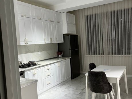 3 otaqlı yeni tikili - Memar Əcəmi m. - 140 m²