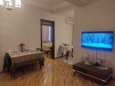 Elan №5801329 - Bakı, Gənclik m., 5 otaqlı, 200 m²