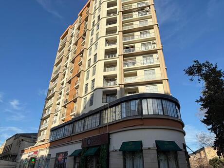 Elan №5801529 - Bakı, Bakıxanov q., 2 otaqlı, 81 m², 3/12 mərtəbə