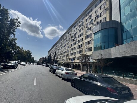 3 otaqlı köhnə tikili - Gənclik m. - 75 m²