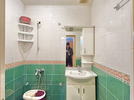 4-комн. вторичка - м. Кара Караев - 110 м²