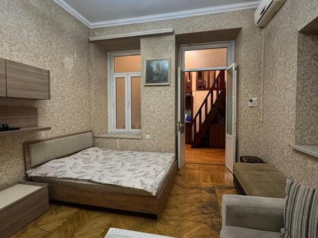 2 otaqlı köhnə tikili - Sahil m. - 45 m²