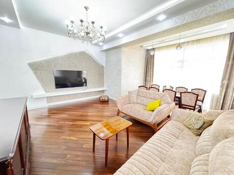 3 otaqlı yeni tikili - 28 May m. - 150 m²