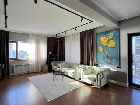 3 otaqlı yeni tikili - Ağ şəhər q. - 160 m²
