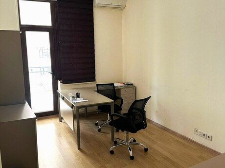 4 otaqlı ofis - Şah İsmayıl Xətai m. - 148 m²