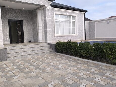 4 otaqlı həyət evi/bağ evi - Novxanı q. - 170 m²