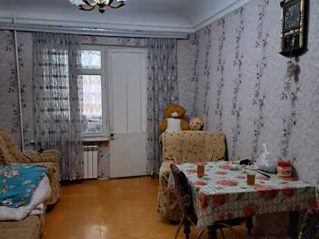 3 otaqlı köhnə tikili - Neftçilər m. - 80 m²