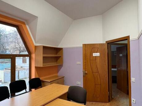 Объект - м. Элмляр Академиясы - 84 м²