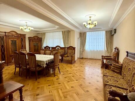 4-комнатная квартира, 170 м², Memar Əcəmi: 358 000 ₼ 4