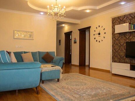 House with Garden, Villa For Sale